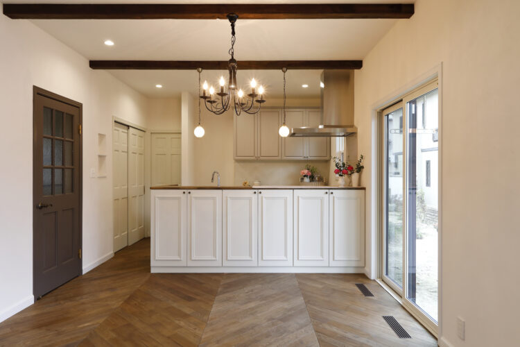 古材を使用したレトロモダンな家（全館空調の家）