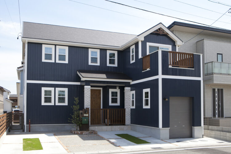 自分時間を満喫するガレージのある家