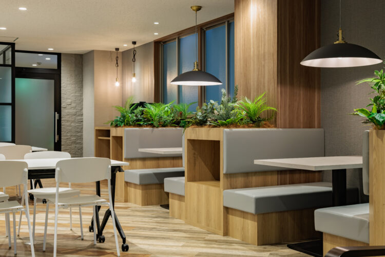 働く人が自慢したくなるCAFEのようなオフィスリノベーション